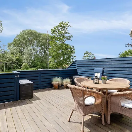 Дом отдыха Lovely Summer House With A View Оттеруп