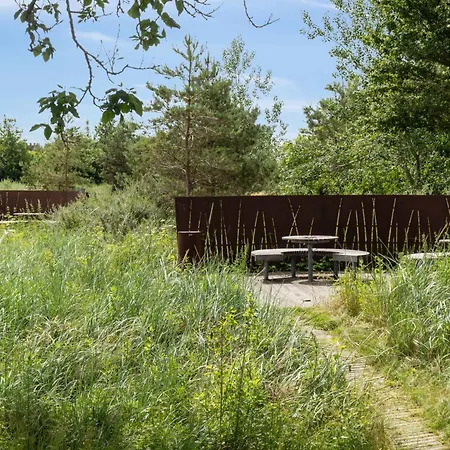 Lovely Summer House With A View Дом отдыха